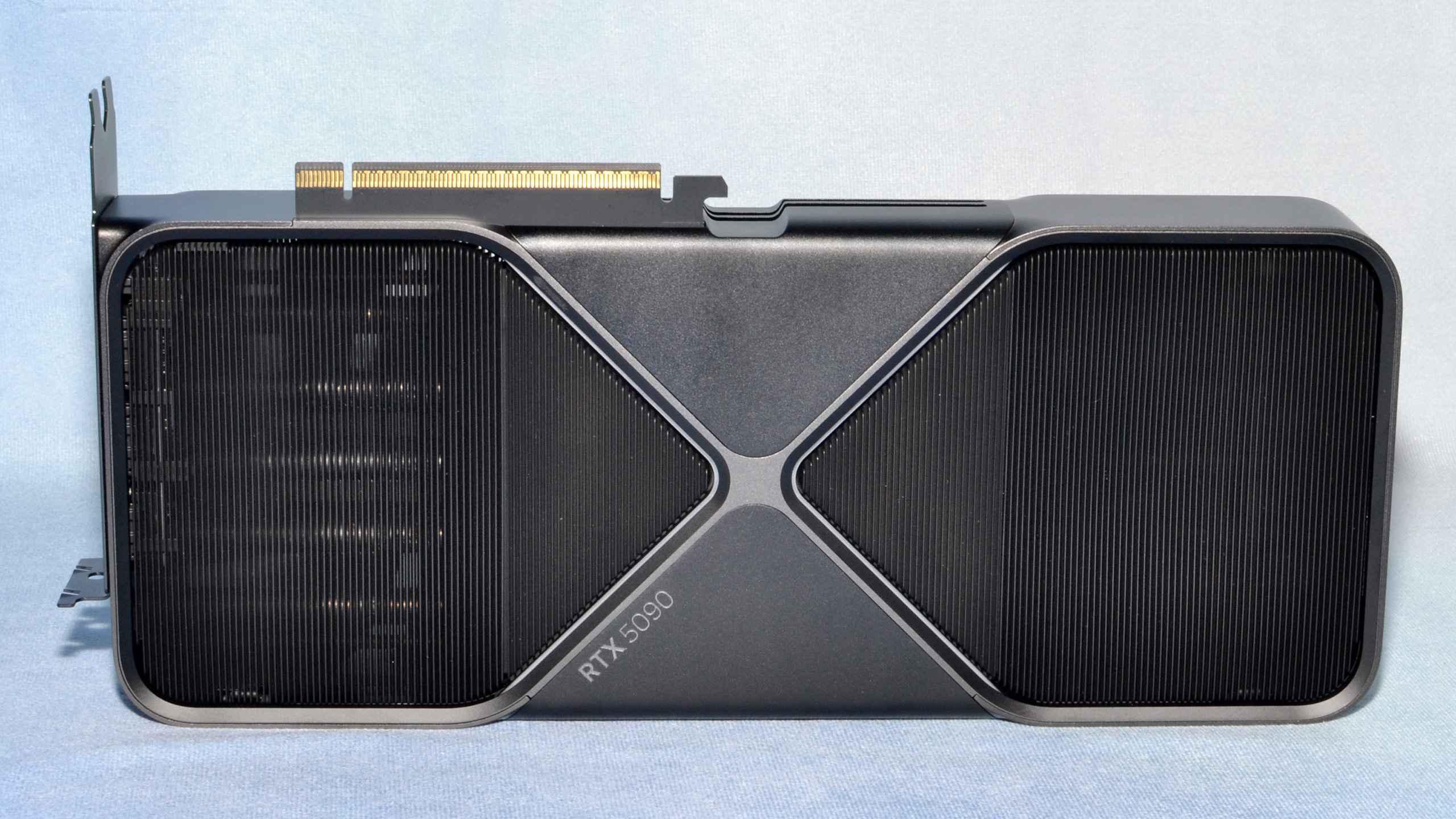 NVIDIA RTX 5090 Founders Edition - 32GB GDDR7